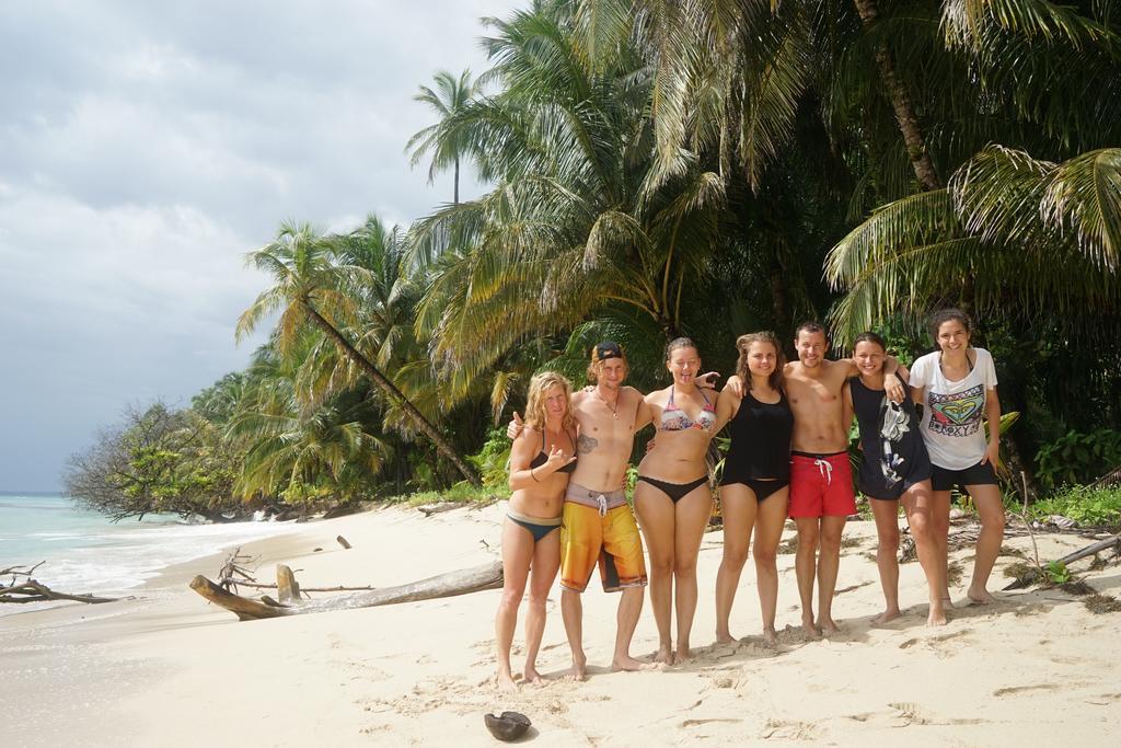 Hotel Surf Camp Bocas del Toro Exterior foto