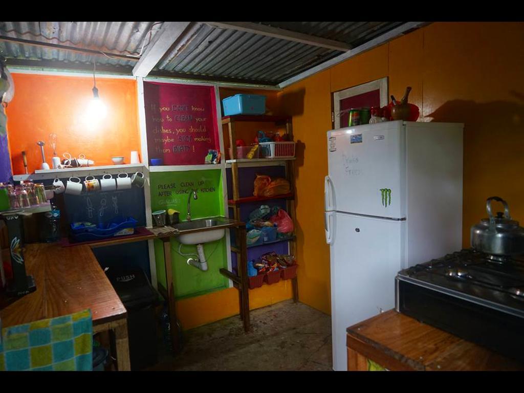 Hotel Surf Camp Bocas del Toro Exterior foto